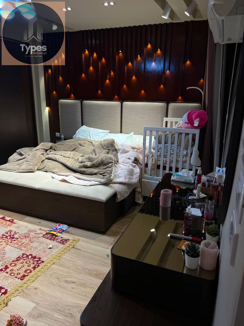 7 ab282878-f72c-43b6-a178-7ab3a1b86b5a. jpg