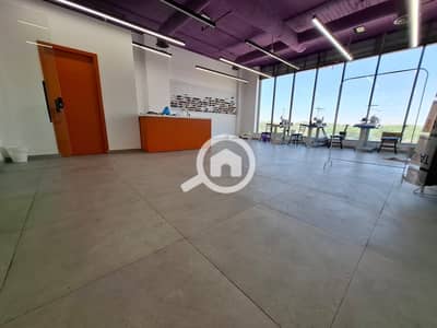 مجمع تجاري للايجار في القاهرة الجديدة، القاهرة - 3e856b42-be0d-4bcb-9a4c-51158730d972. jpg مجمع تجاري للايجار في القاهرة الجديدة، القاهرة - 3e856b42-be0d-4bcb-9a4c-51158730d972. jpg