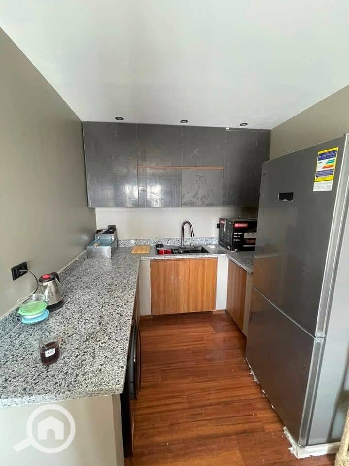 3 bd786b92-890a-4e74-875c-3ee152eaa42a. jpg