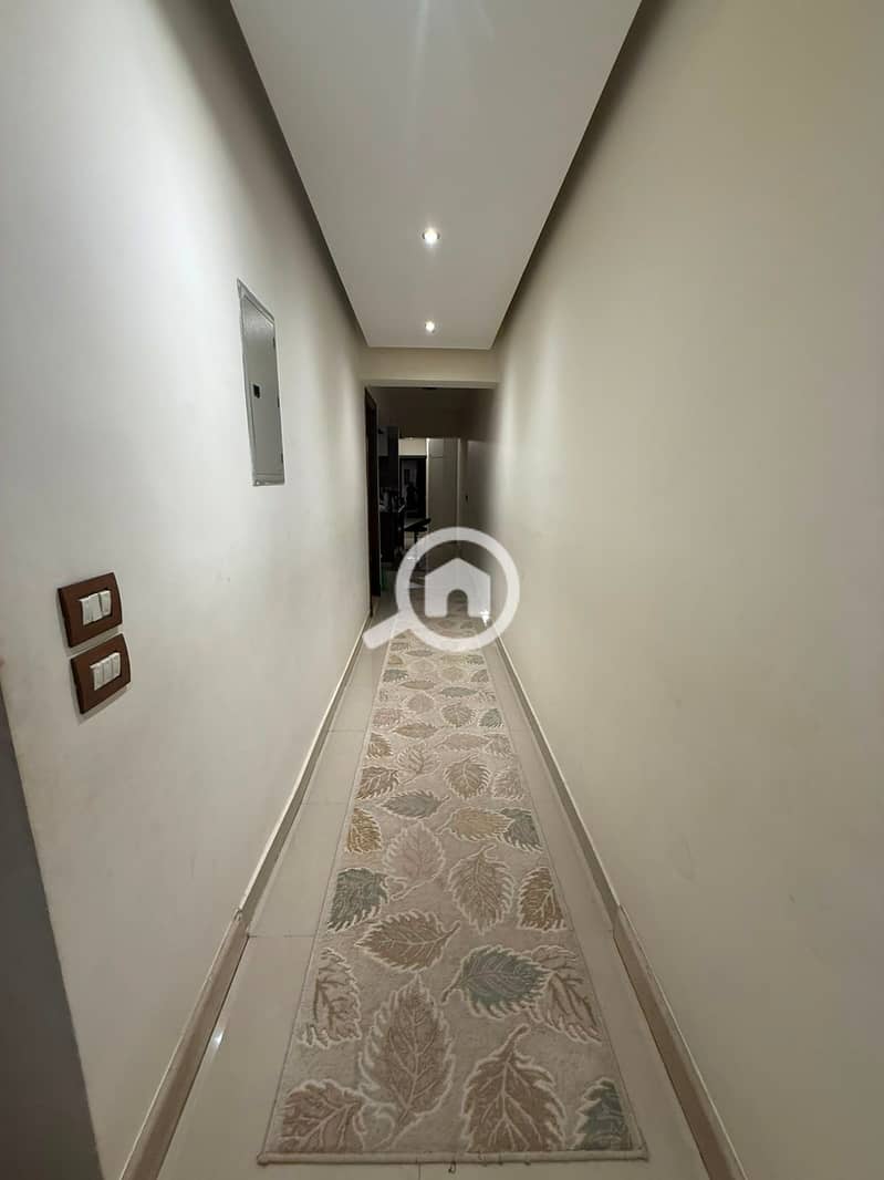 8 1000363723. jpg
