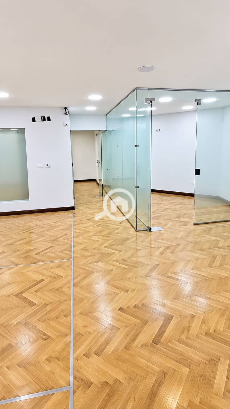 5 1000767133. png