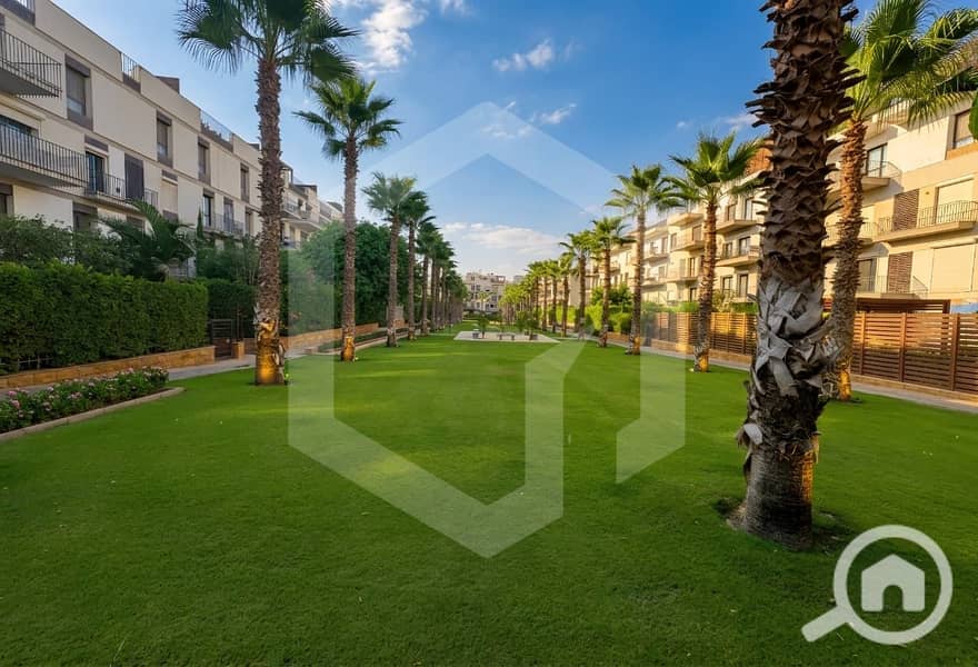 10 Courtyard Sodic 5. jpg