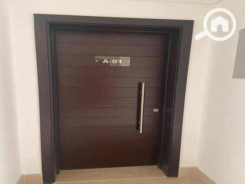 4 17bef176-a286-44db-a180-59967c3b1c5e. jpg