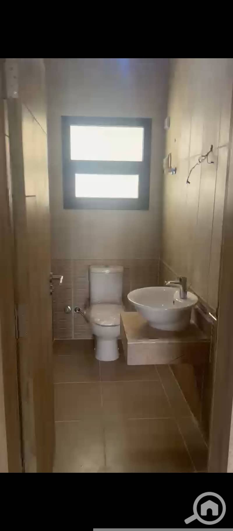 2 1000440220. jpg
