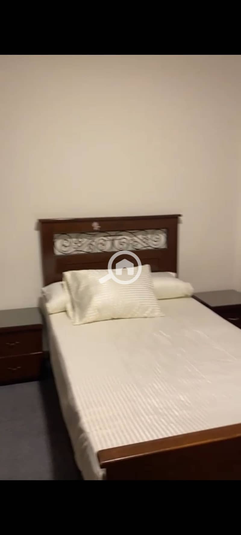 3 1000868079. jpg