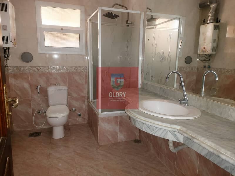 4 252047. jpg