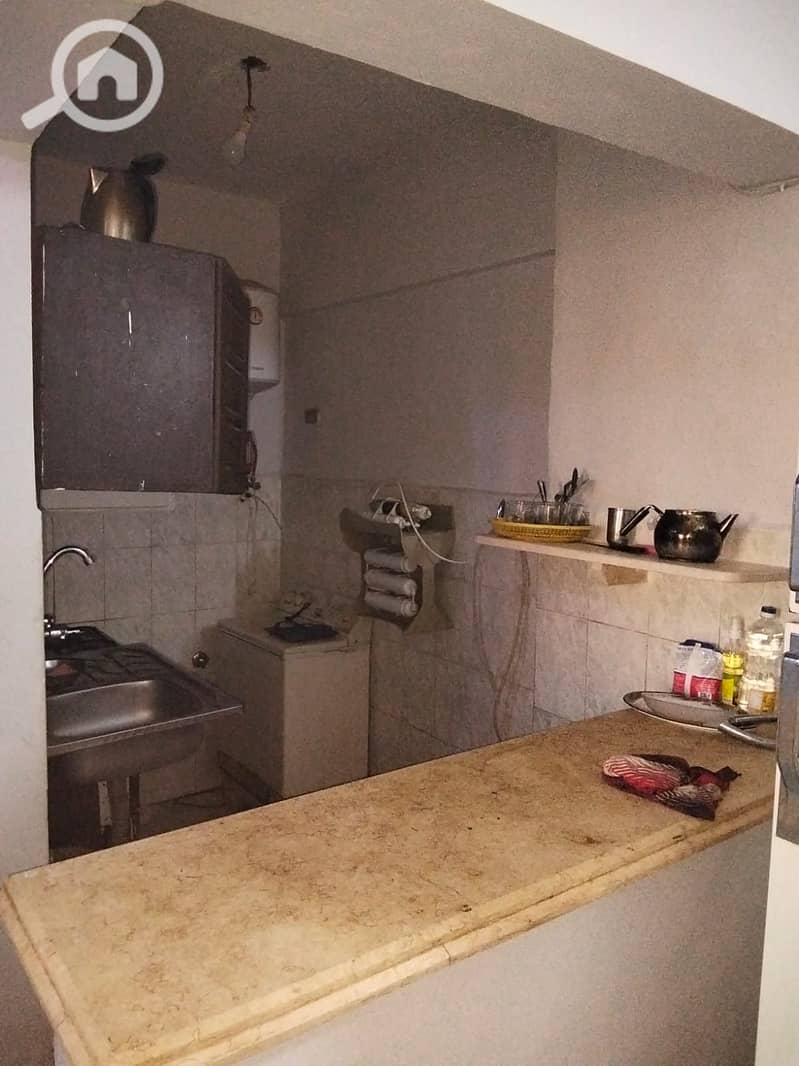 5 1001085760. jpg