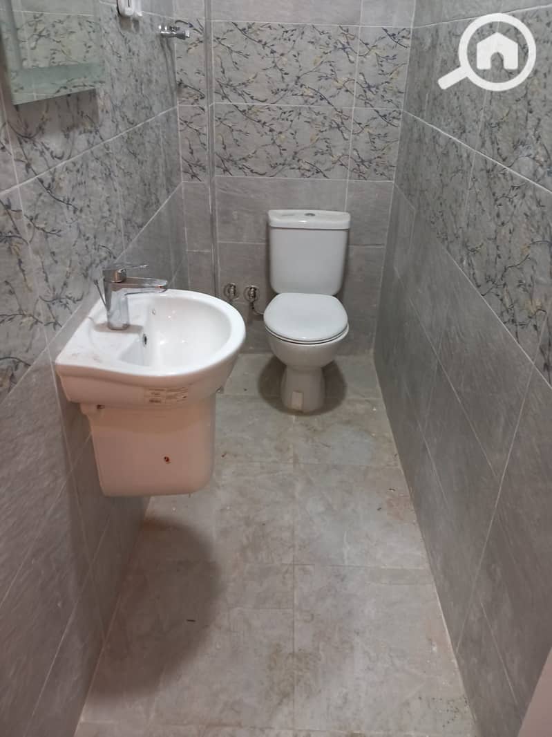 4 44575. jpg