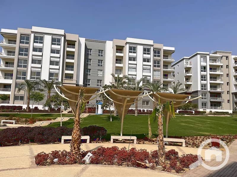 2 10_هايد بارك - بارك كورنر1. jpg