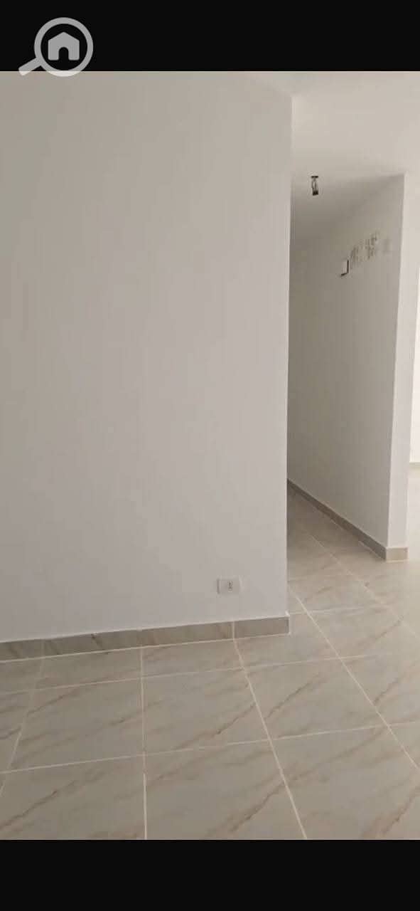 5 1001292328. jpg