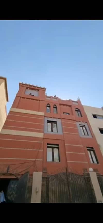 مصنع  للايجار في القاهرة الجديدة، القاهرة - مصنع كيماويات ومستحضرات تجميل وعطور