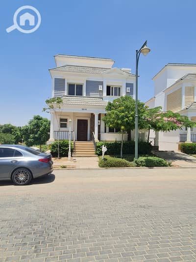 6 Bedroom Villa for Sale in 6th of October, Giza - 7b39983f-47e1-4355-b09e-31d744994afc. jpg