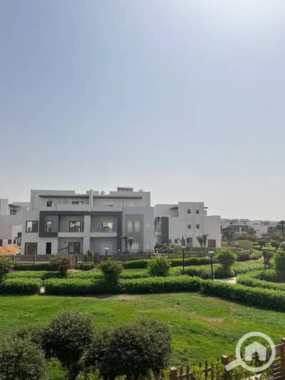 تاون هاوس 4 غرف نوم للبيع في مدينة الشروق، القاهرة - 919caf4e-4a77-4371-b279-d6298e17873a. jpg تاون هاوس 4 غرف نوم للبيع في مدينة الشروق، القاهرة - 919caf4e-4a77-4371-b279-d6298e17873a. jpg