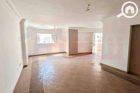 3 Bedroom Flat for Sale in Smoha, Alexandria - WhatsApp Image 2026-09-06 at 10.33. 45. jpg