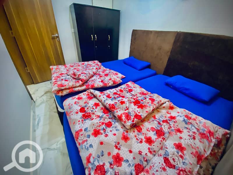 18 1000730643. jpg