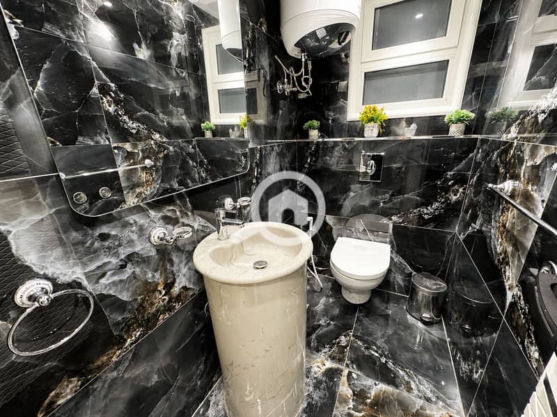 4 Dining bathroom . PNG