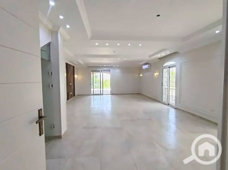6 05_Living_Room_View_2. jpg