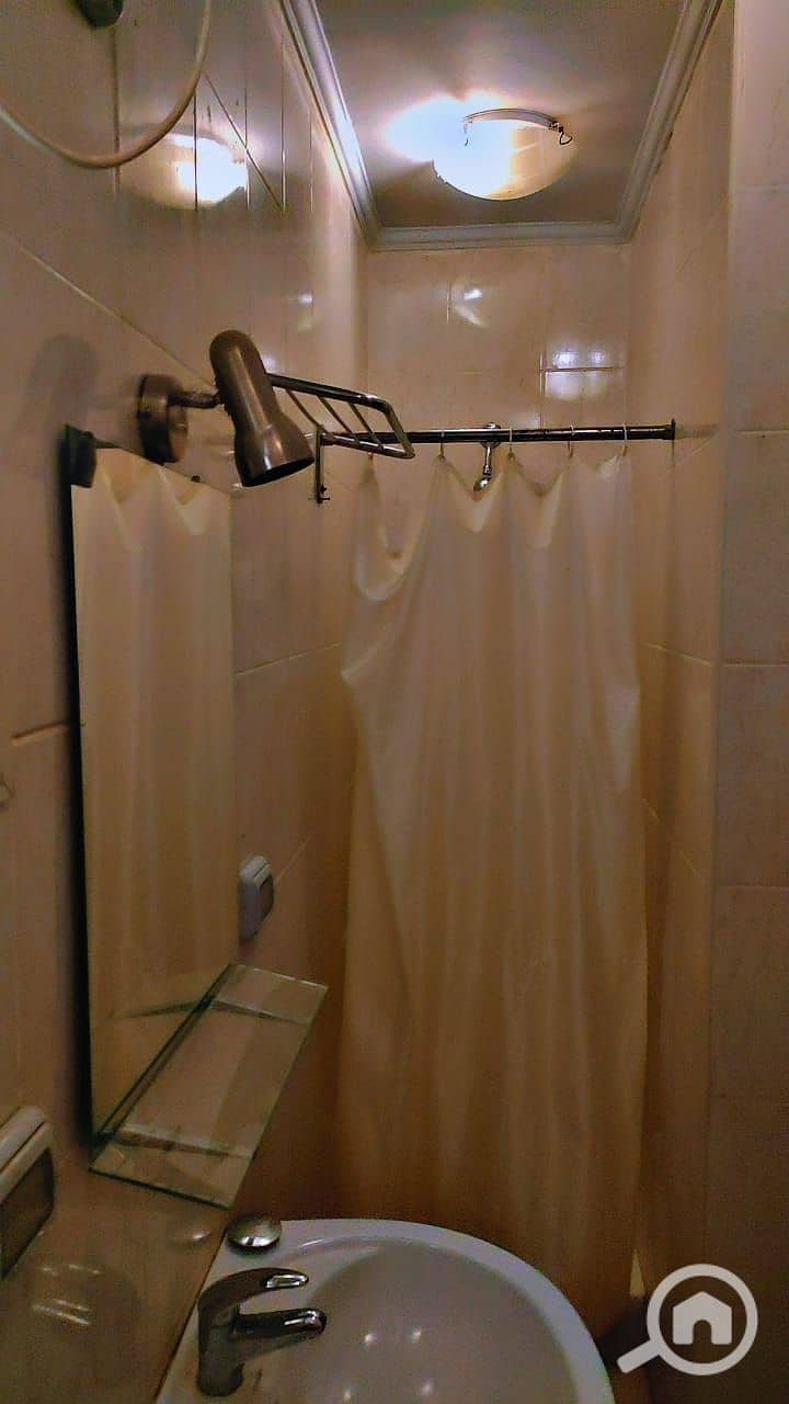 4 1000118523. jpg