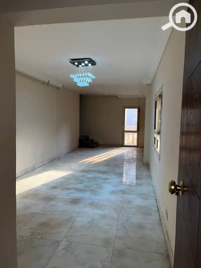 3 Bedroom Flat for Rent in Zahraa Al Maadi, Cairo - IMG-20260909-WA0022. jpg 3 Bedroom Flat for Rent in Zahraa Al Maadi, Cairo - IMG-20260909-WA0022. jpg