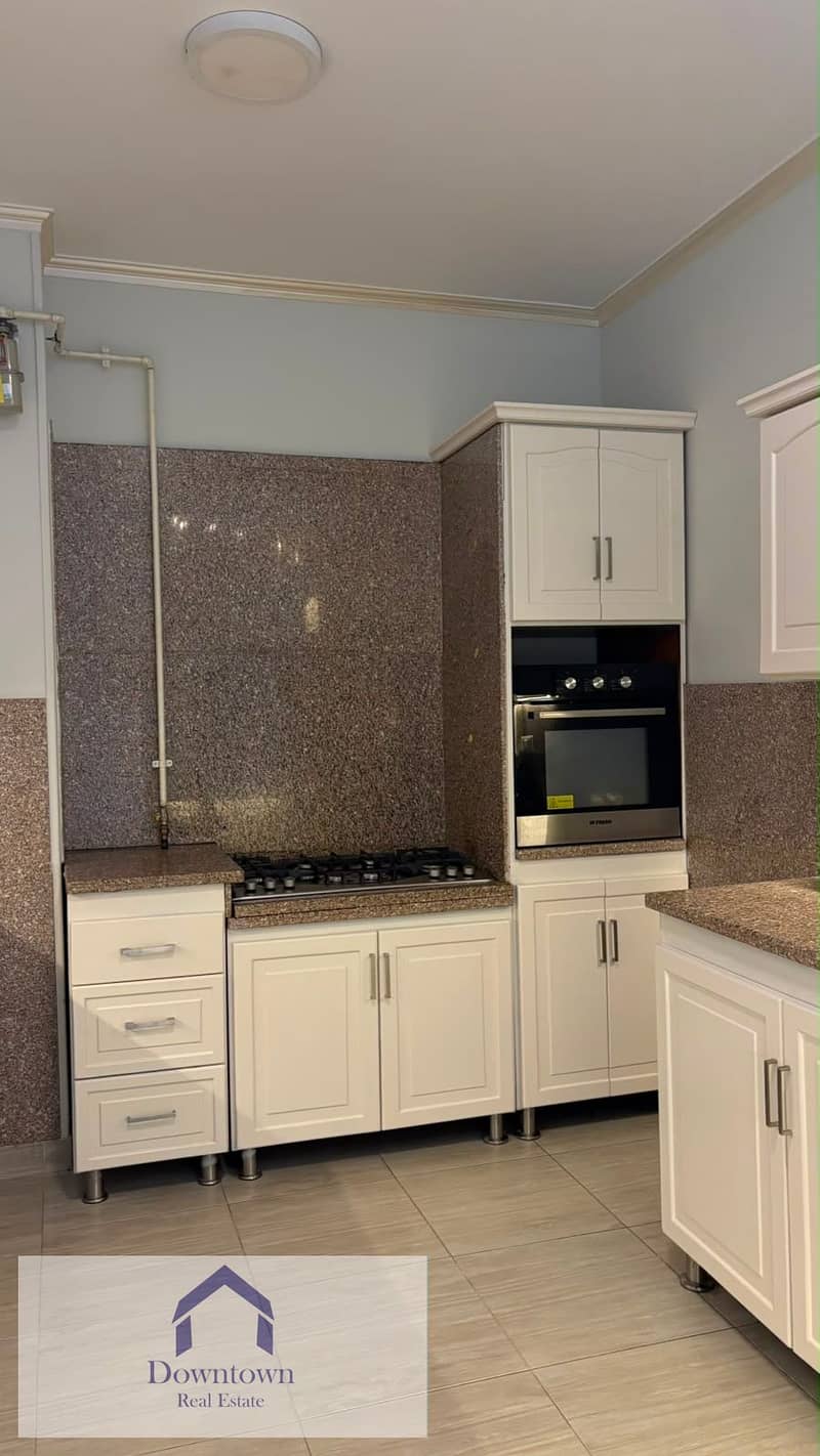14 0dfb6cae-8216-4cdb-a8ce-a74e28d0eebc. jpg