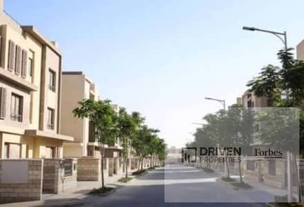5 Bedroom Townhouse for Sale in 6th of October, Giza - original (1). jpg