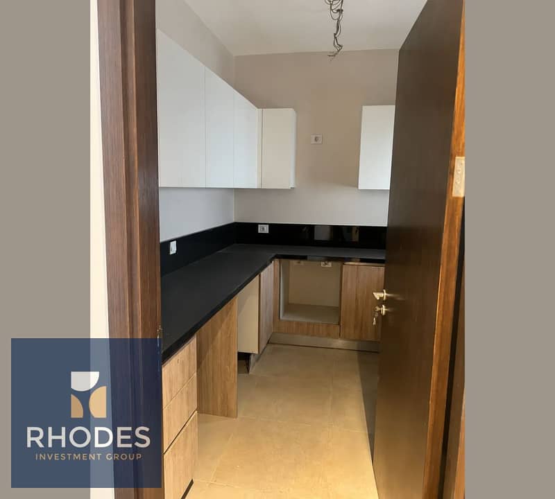 9 unfinished_kitchen_warm_neutral_restored_16K. jpg