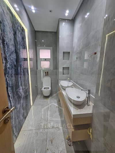 5 Bedroom Villa for Sale in Sheikh Zayed, Giza - WhatsApp Image 2026-08-31 at 12.49. 08 PM (4). jpeg