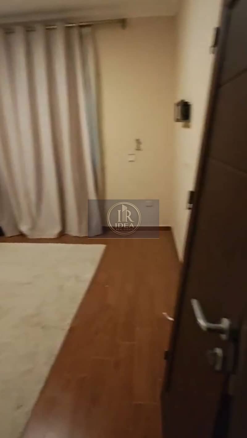 6 1000506810. jpg