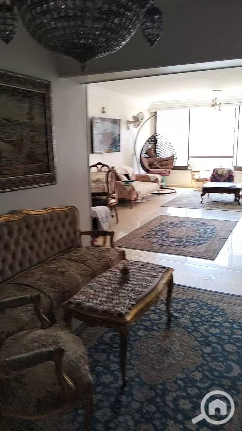 8 1000119233. jpg