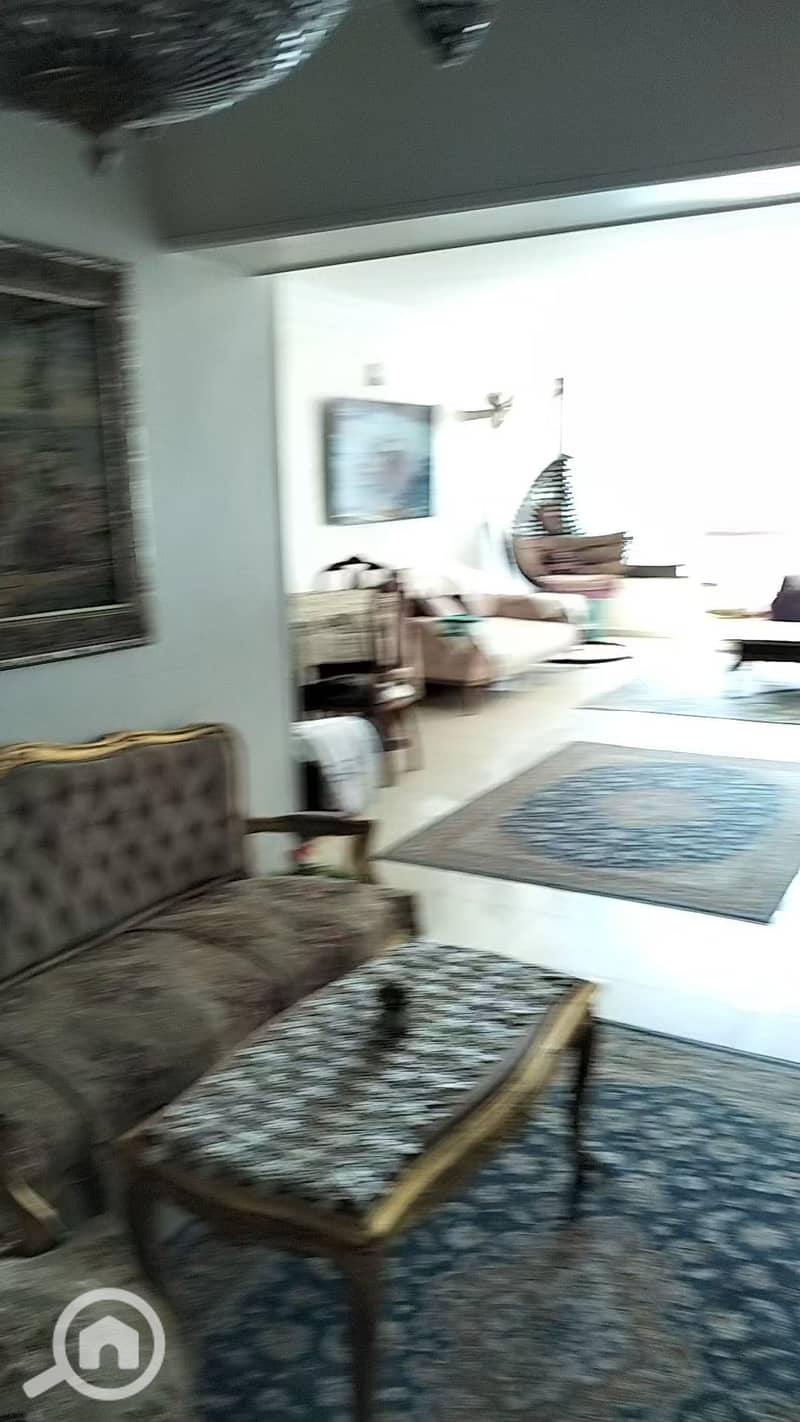 12 1000119230. jpg