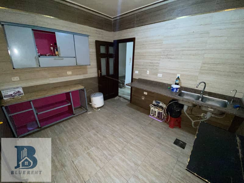 10 5fac2098-90cf-4e4a-aac4-a8989b9ddbb1. jpg