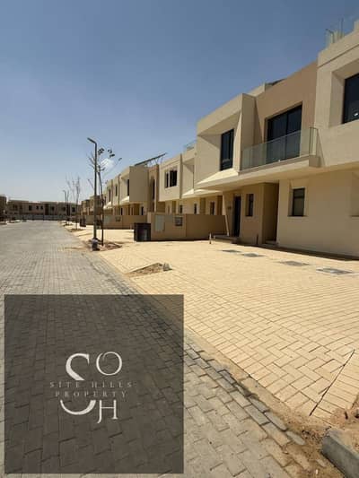 4 Bedroom Townhouse for Sale in Sheikh Zayed, Giza - #VYE  karmell - live photos# (1)-04. jpg