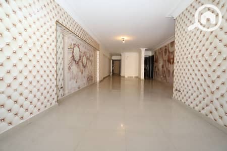 شقة 3 غرف نوم للبيع في سموحة، الإسكندرية - b7b68e02-0b49-4550-bb7d-12b2bf0bb133. jpg