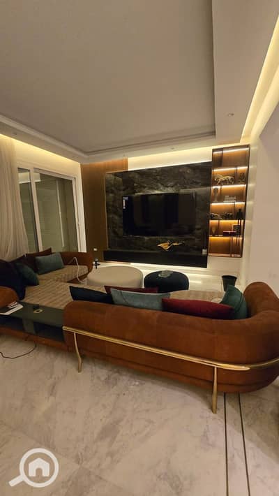 5 Bedroom Townhouse for Sale in 6th of October, Giza - ae696f15-2f70-4cb6-b98e-3c83e8f6b704. jpg