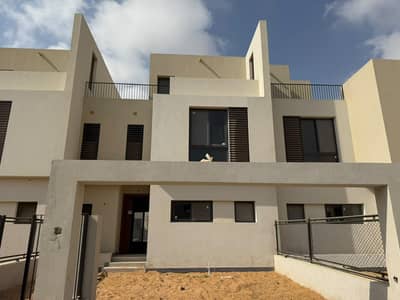 3 Bedroom Townhouse for Sale in New Heliopolis, Cairo - تاون هاوس للبيع في SODIC East – Orchid | 234-(03S-47-B) 3 Bedroom Townhouse for Sale in New Heliopolis, Cairo - تاون هاوس للبيع في SODIC East – Orchid | 234-(03S-47-B)