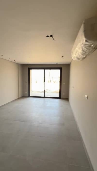 3 Bedroom Flat for Sale in Sheikh Zayed, Giza - 1. jpg