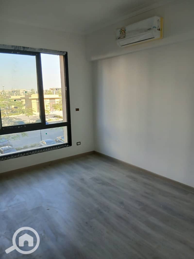 8 3bd1e151-feed-4865-b381-0f6da2ec6629. jpg