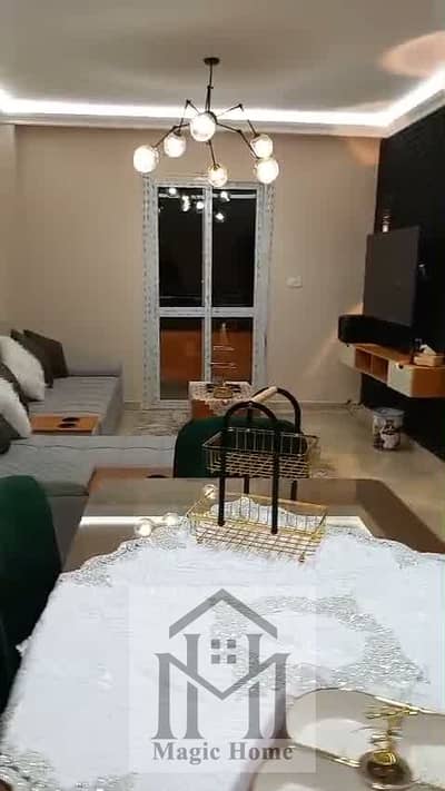فلیٹ 3 غرف نوم للبيع في حدائق اكتوبر، الجيزة - ezgif-frame-023. jpg فلیٹ 3 غرف نوم للبيع في حدائق اكتوبر، الجيزة - ezgif-frame-023. jpg