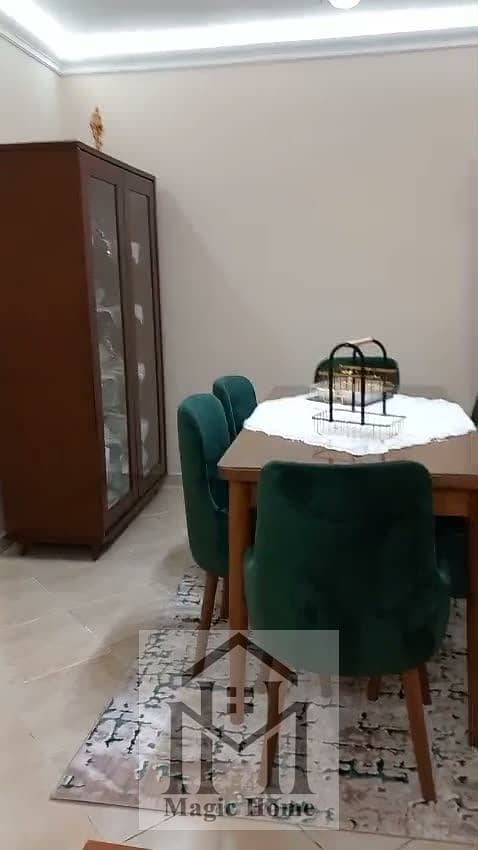 5 ezgif-frame-180. jpg