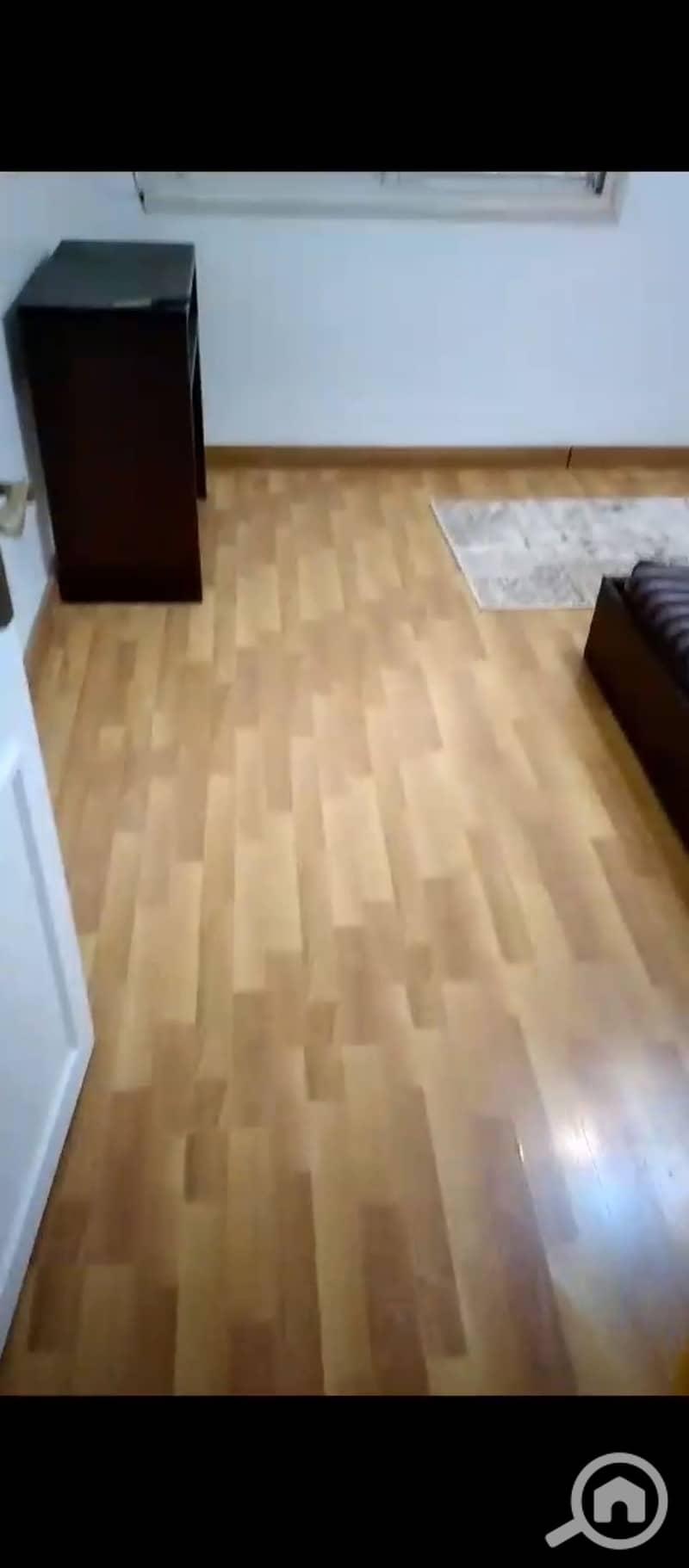 5 1001055389. jpg