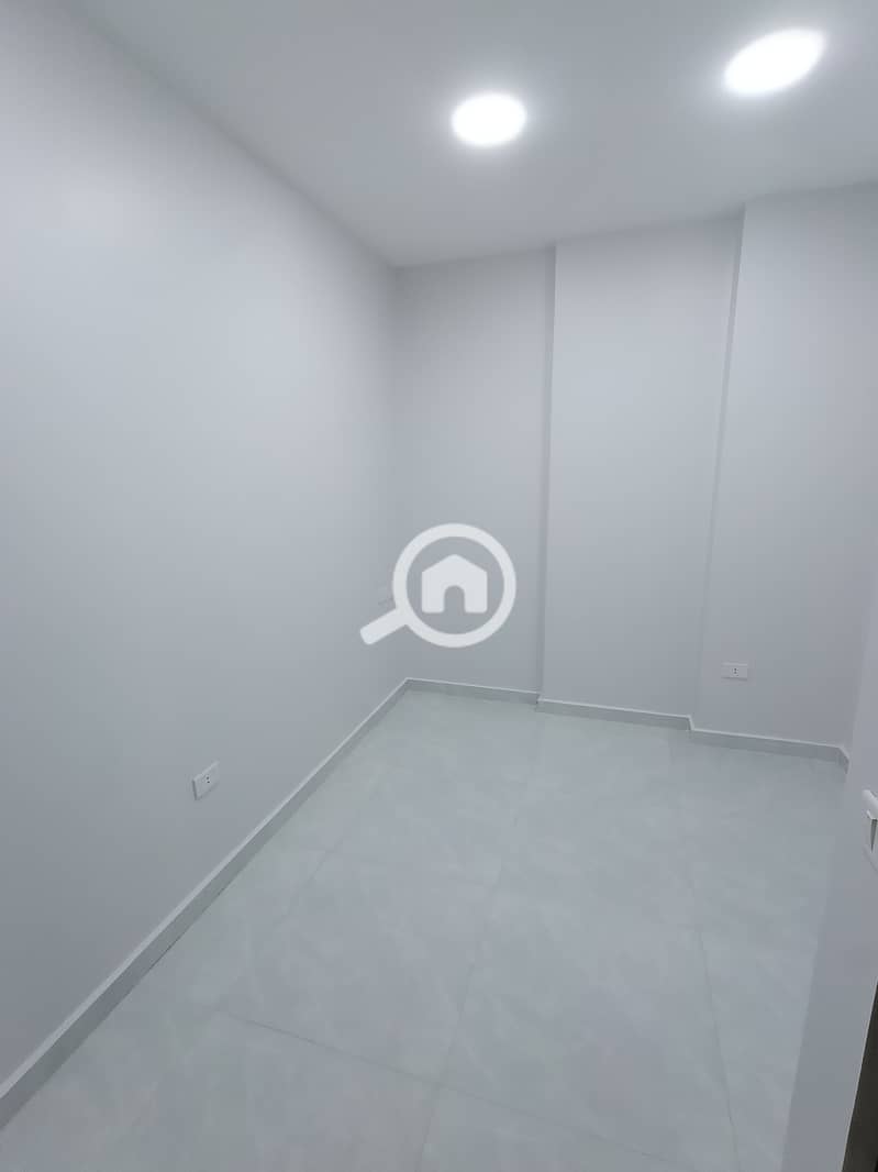 7 1000255929. jpg