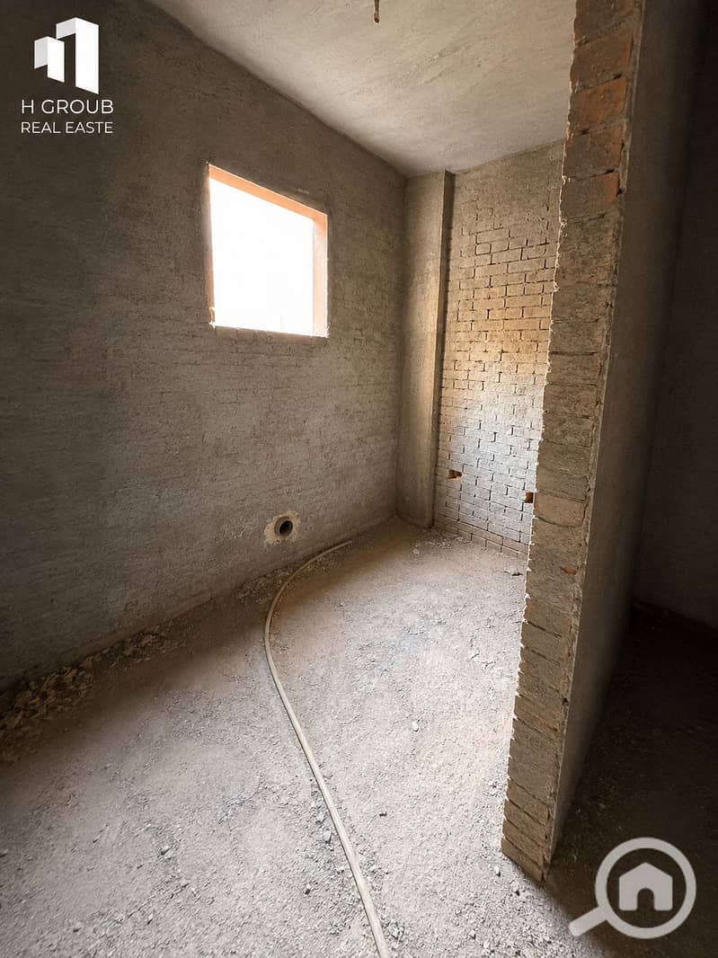 5 1000372773. png