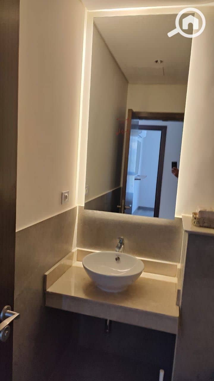 2 1000257896. jpg