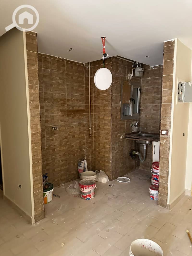 6 826ceb15-b506-4318-bce3-093446abfad0. jpg