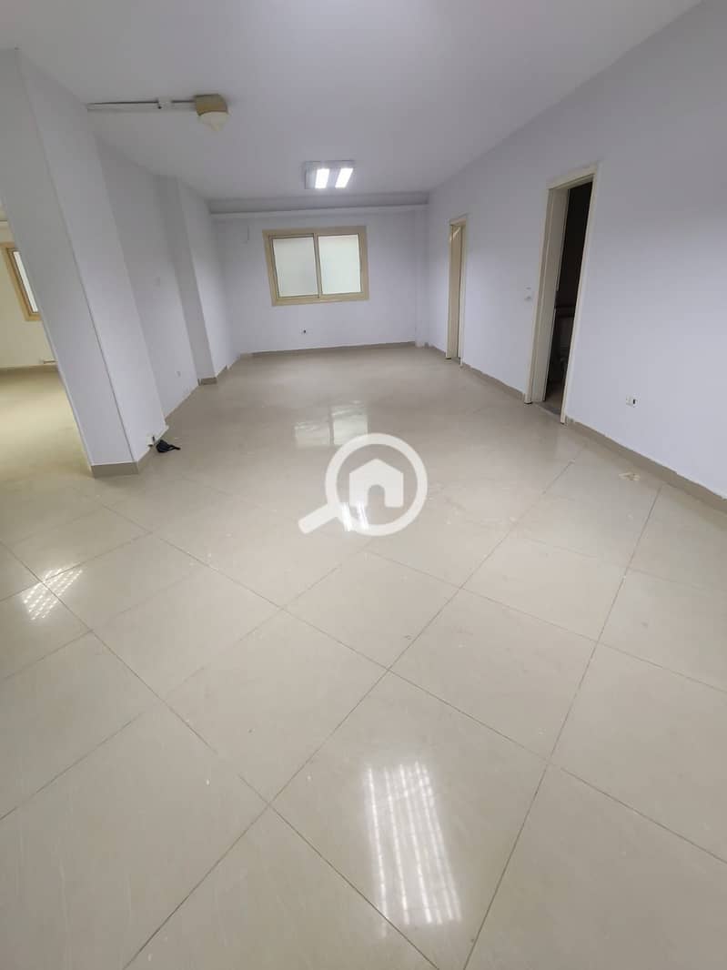 3 906165. jpg