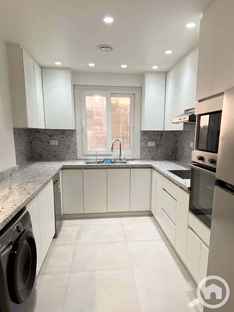 17 Kitchen6. jpg