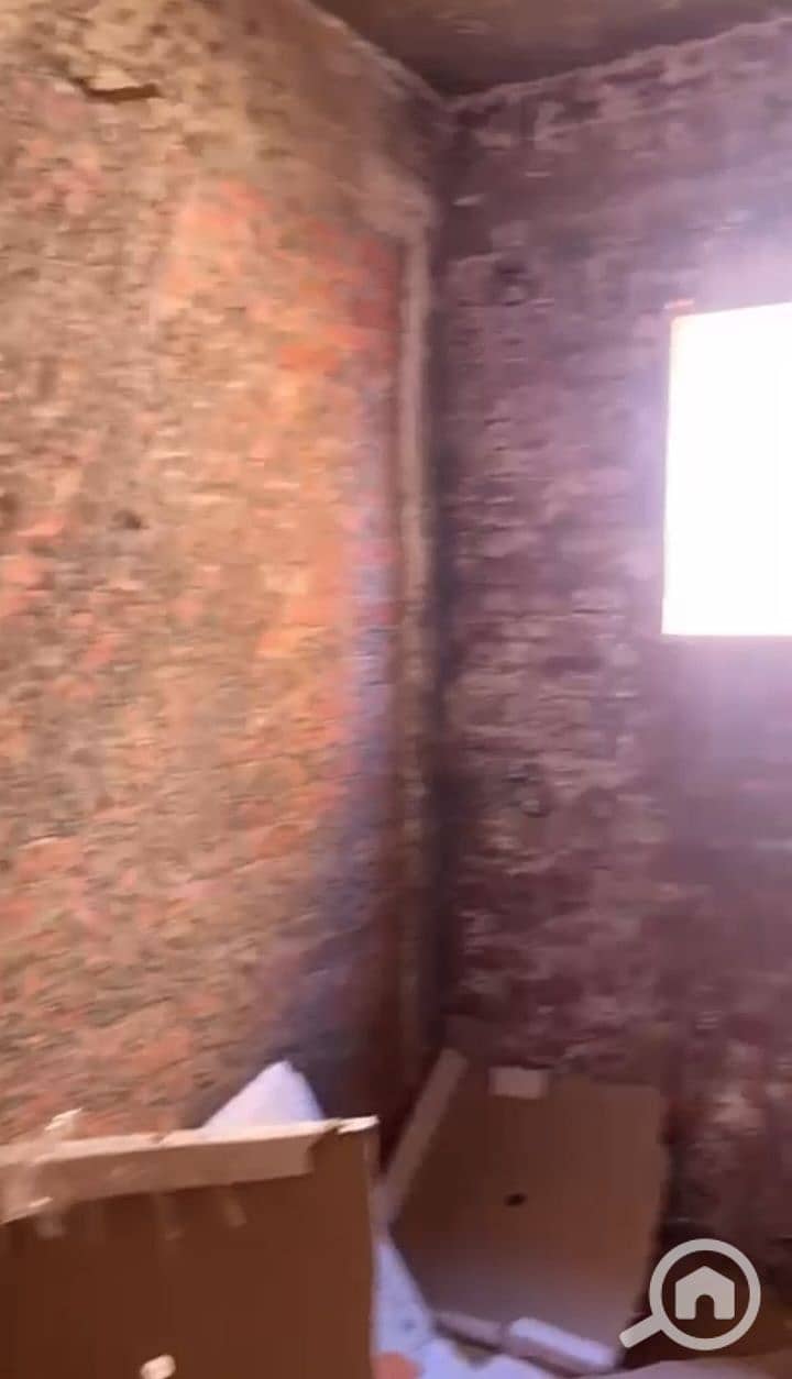 8 photo_5845812989850750753_y. jpg