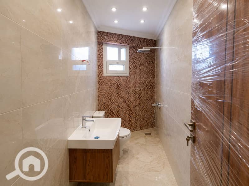 5 1000372648. png