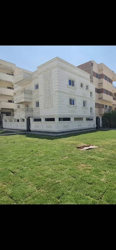 3 Bedroom Villa for Sale in 10th of Ramadan, Sharqia - فيلا ٣ أدوار سوبر لوكس على المترو مباشرة على الحزام الاخضر للبيع 3 Bedroom Villa for Sale in 10th of Ramadan, Sharqia - فيلا ٣ أدوار سوبر لوكس على المترو مباشرة على الحزام الاخضر للبيع