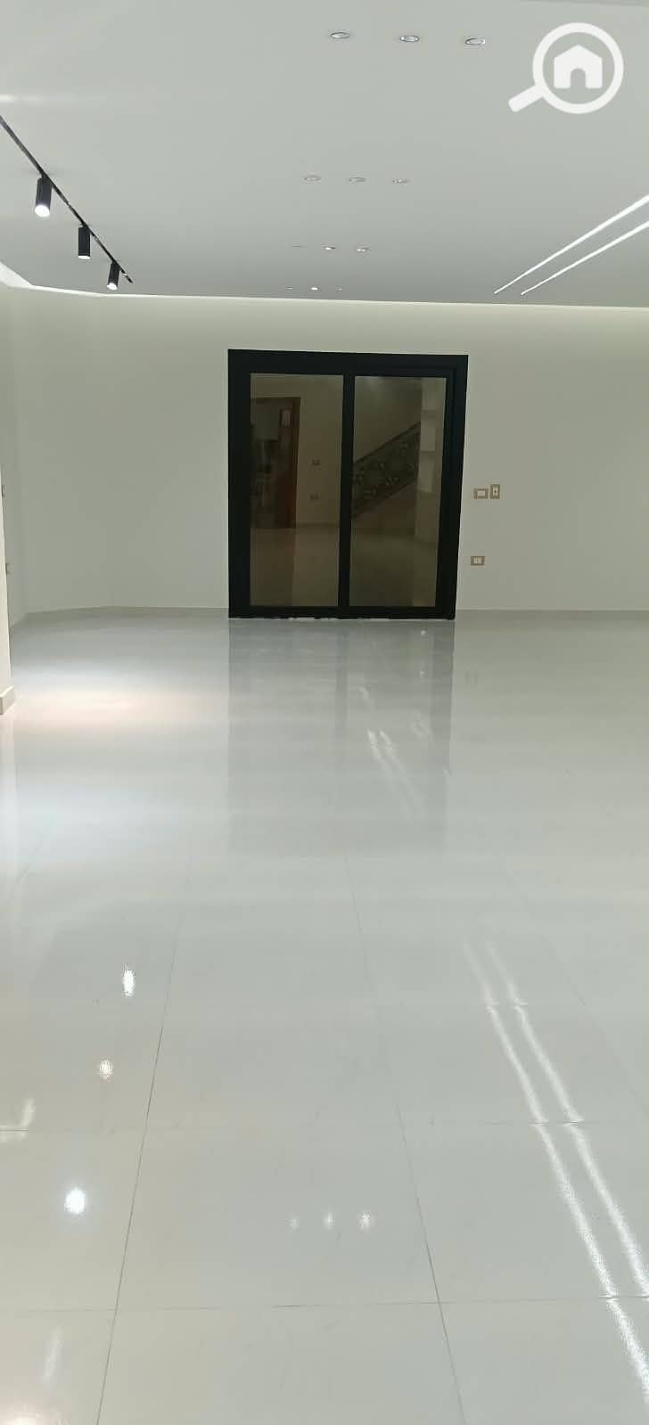 10 1000621610. jpg